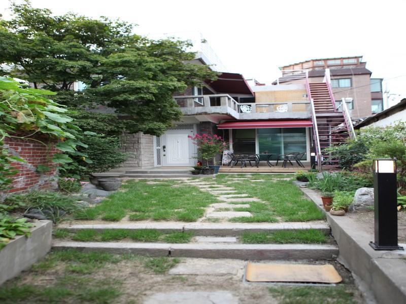 Hans House Hotel 2*