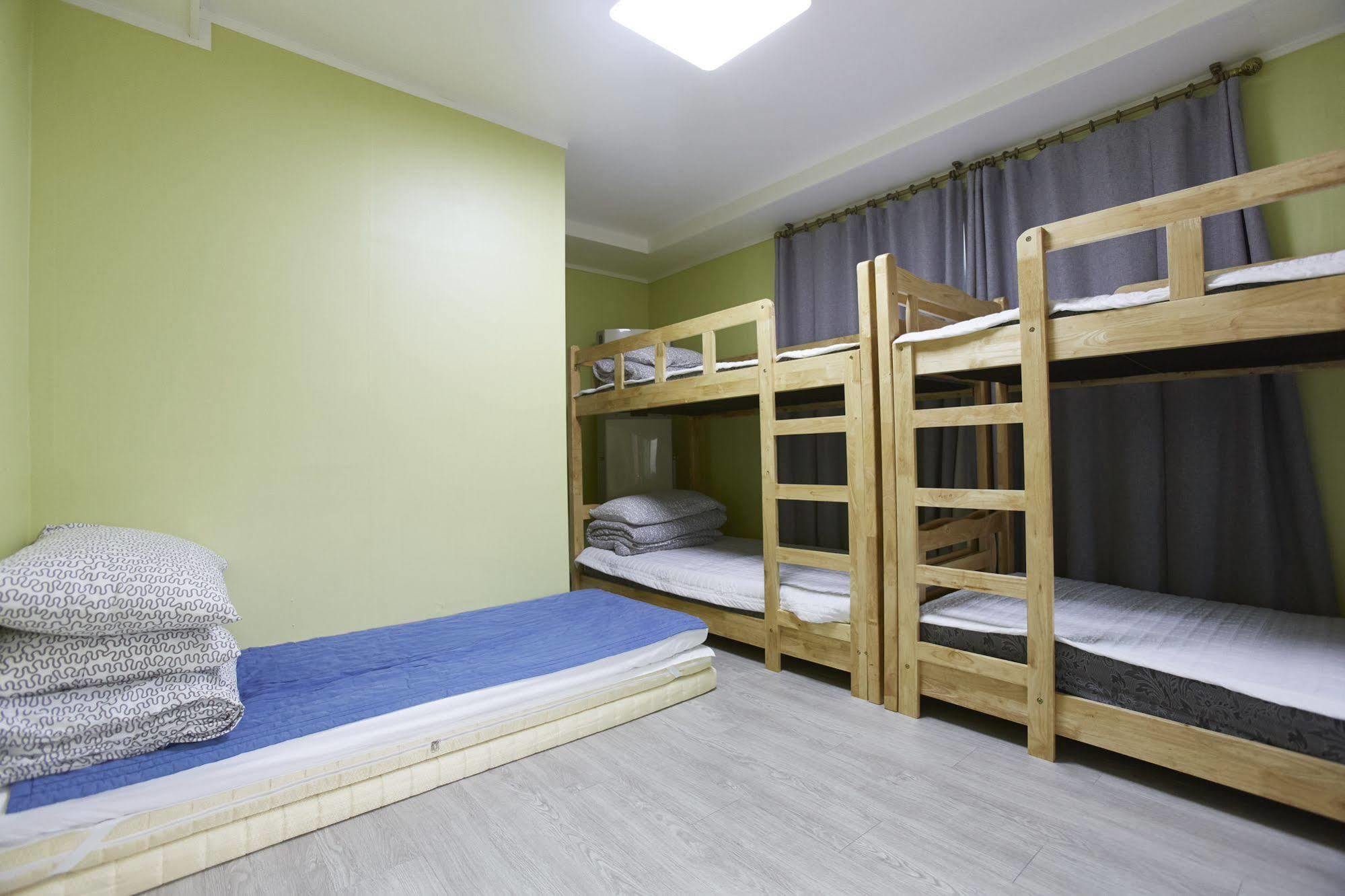 Hotel Hans House 2*